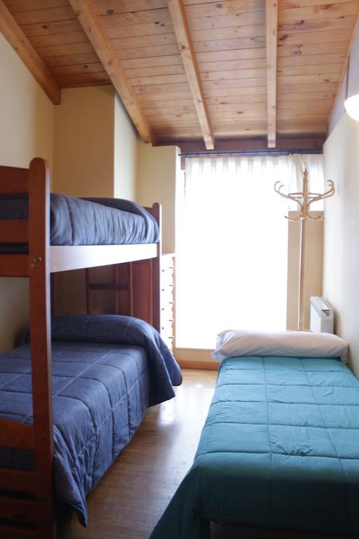 באניוס דה מונטמאיור Albergue Turistico Via De La Plata חדר תמונה