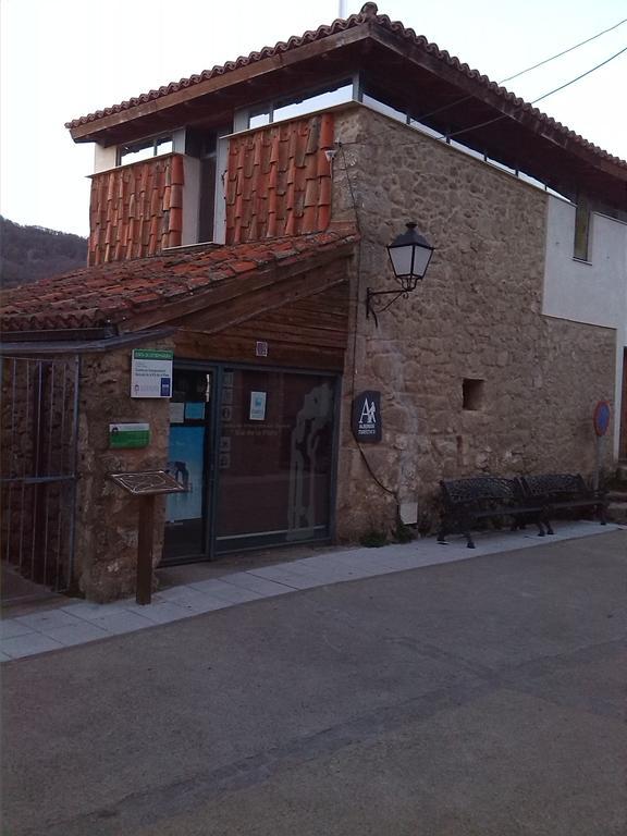 באניוס דה מונטמאיור Albergue Turistico Via De La Plata מראה חיצוני תמונה